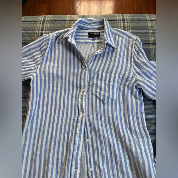 J.CREW Classic Fit Soft Gauze Shirt In Blue Stripe Size 0 - Picture 4 of 8